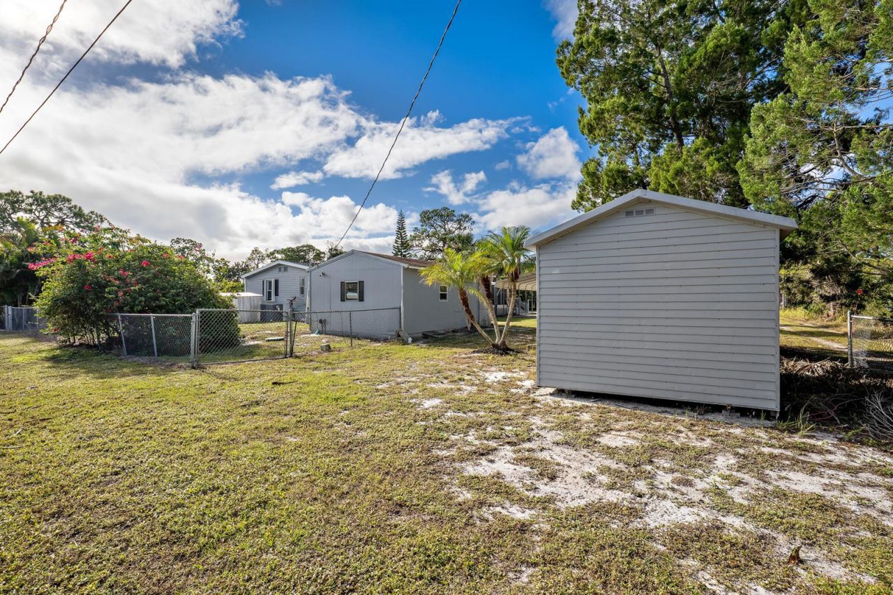 7990 129th Place , Sebastian, FL 32958 Photo
