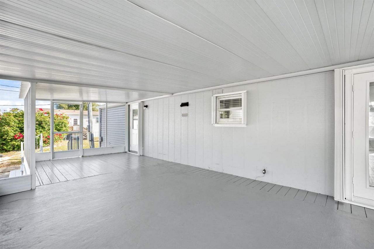 7990 129th Place , Sebastian, FL 32958 Photo