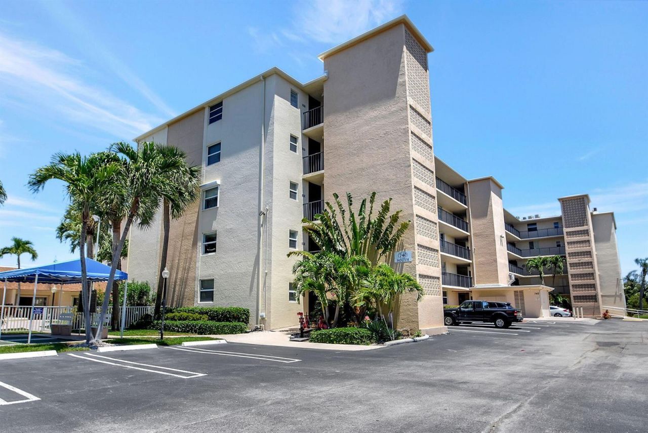 740 E Ocean Avenue , Unit 105, Boynton Beach, FL 33435 Photo
