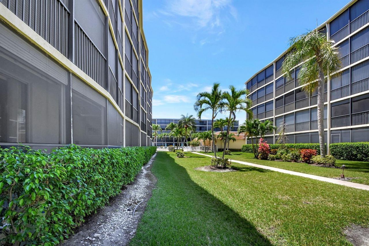 740 E Ocean Avenue , Unit 105, Boynton Beach, FL 33435 Photo
