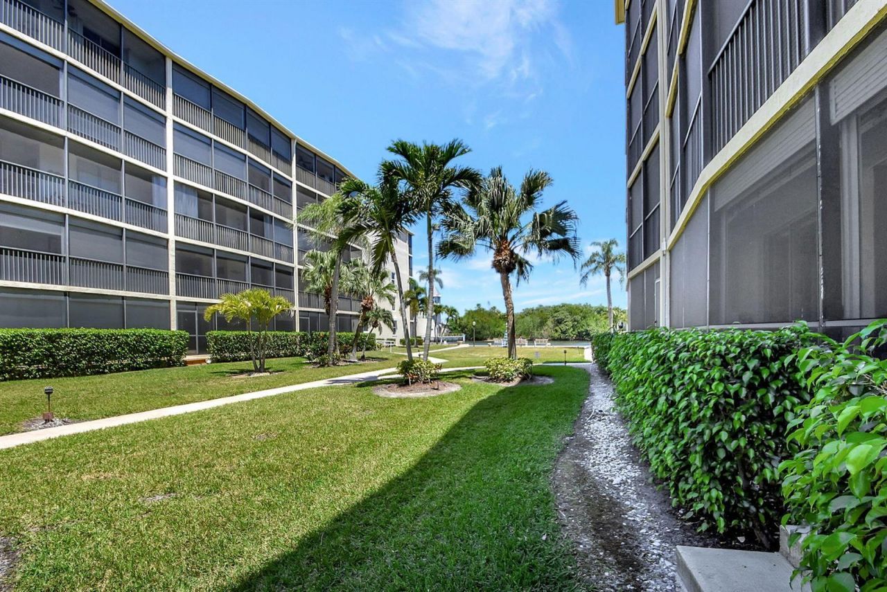 740 E Ocean Avenue , Unit 105, Boynton Beach, FL 33435 Photo