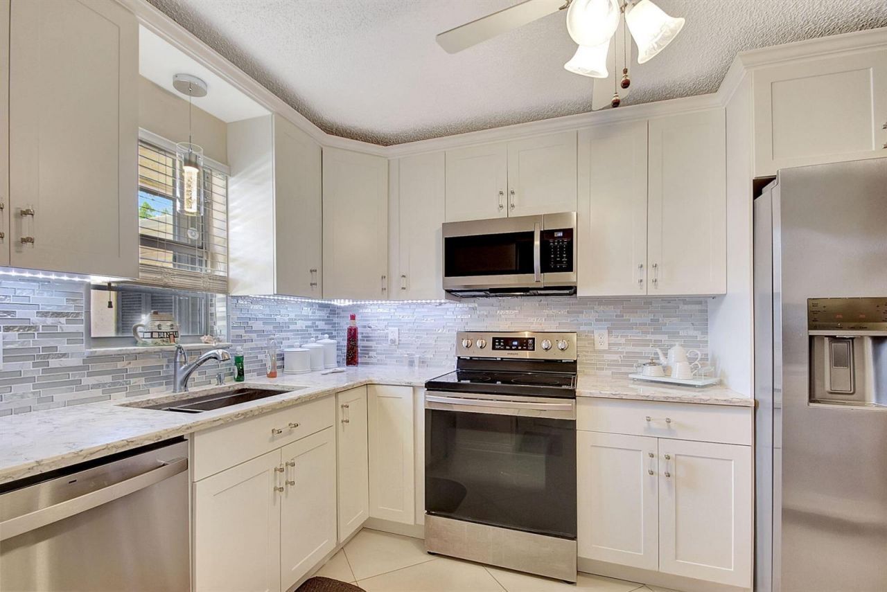 740 E Ocean Avenue , Unit 105, Boynton Beach, FL 33435 Photo