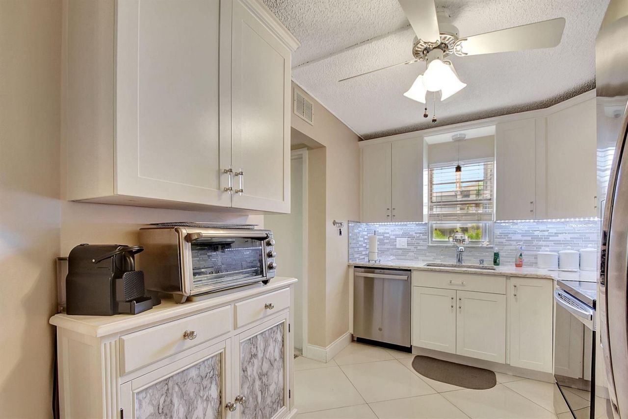 740 E Ocean Avenue , Unit 105, Boynton Beach, FL 33435 Photo