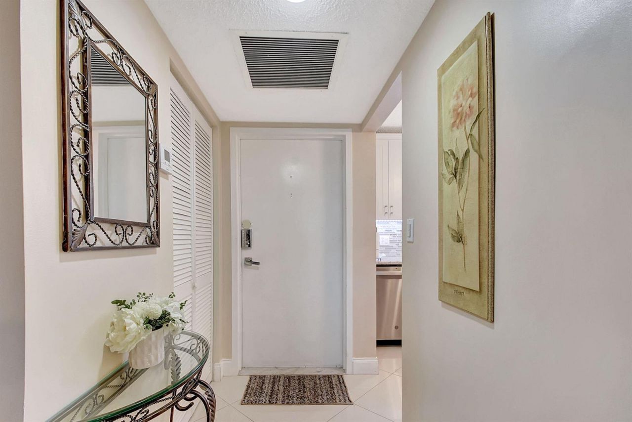 740 E Ocean Avenue , Unit 105, Boynton Beach, FL 33435 Photo