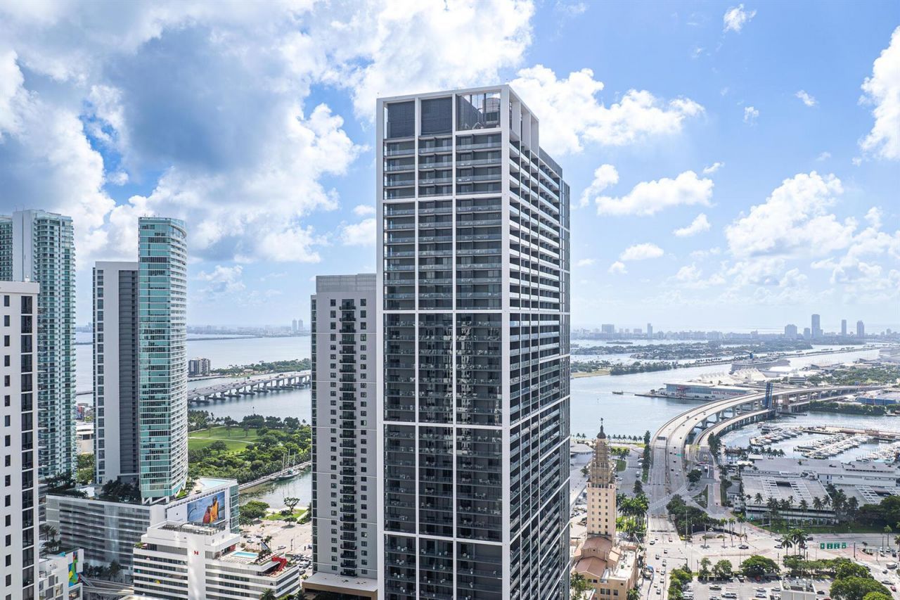 601 NE 1st Avenue , Unit 3809, Miami, FL 33132 Photo