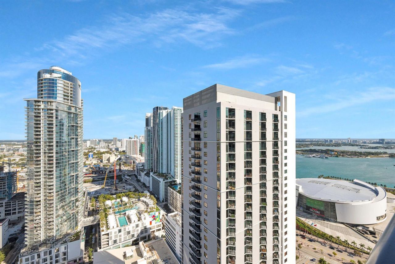 601 NE 1st Avenue , Unit 3809, Miami, FL 33132 Photo