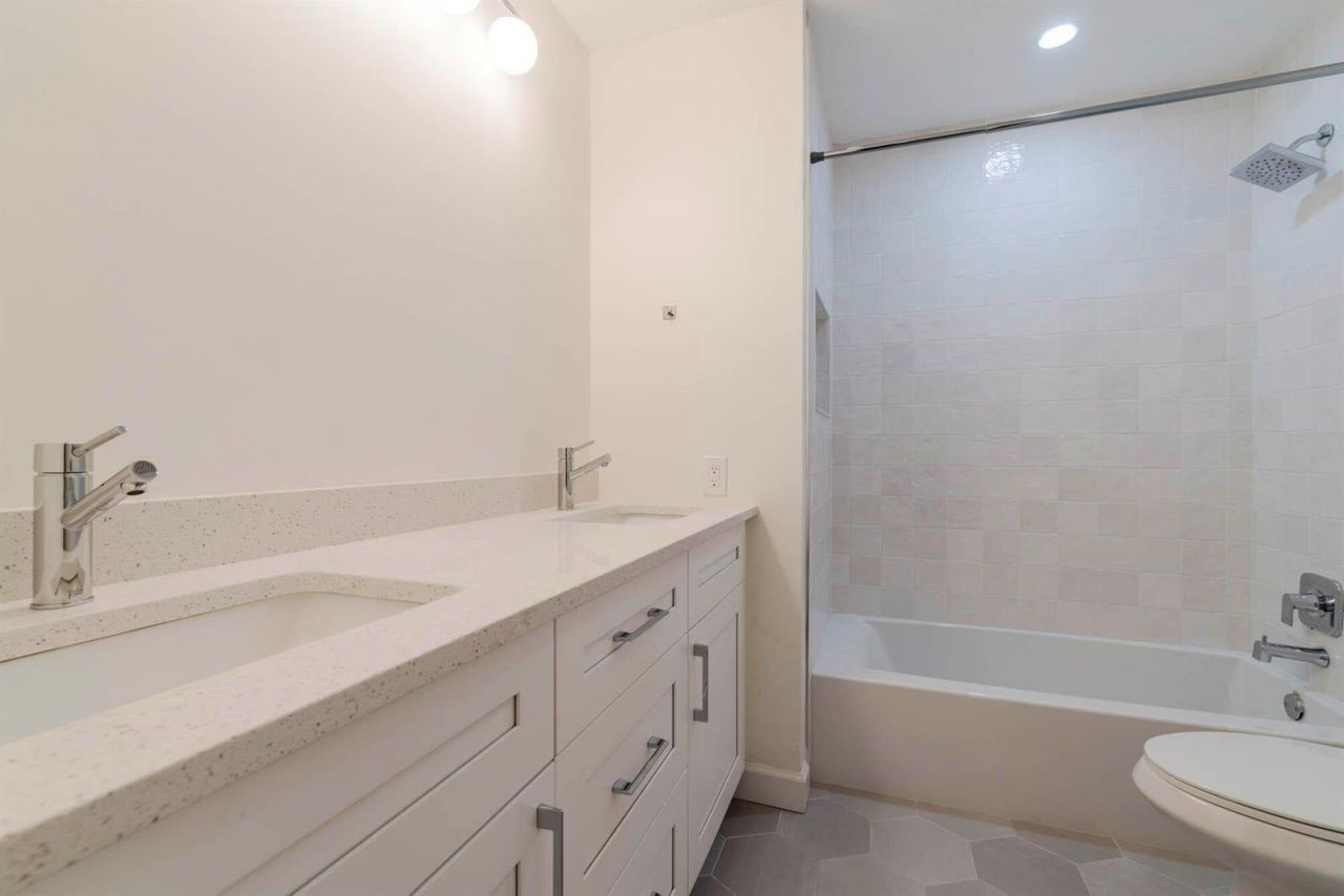 11 SE Concourse Drive , Unit D, Jupiter, FL 33469 Photo