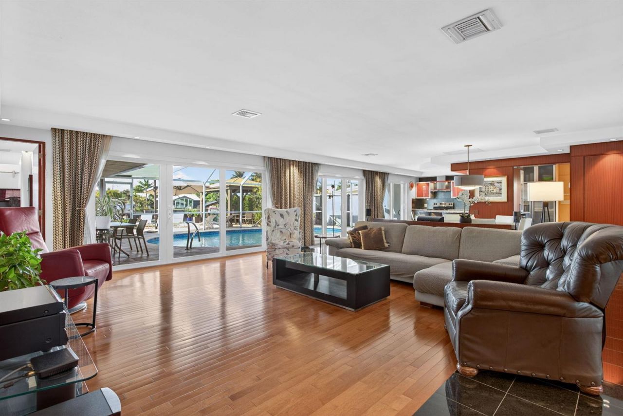 1141 SE 9th Avenue , Pompano Beach, FL 33060 Photo