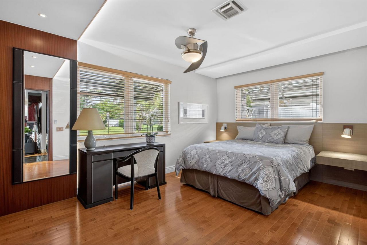 1141 SE 9th Avenue , Pompano Beach, FL 33060 Photo
