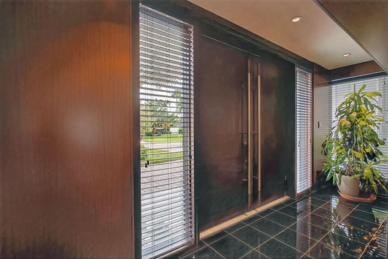 1141 SE 9th Avenue , Pompano Beach, FL 33060 Photo