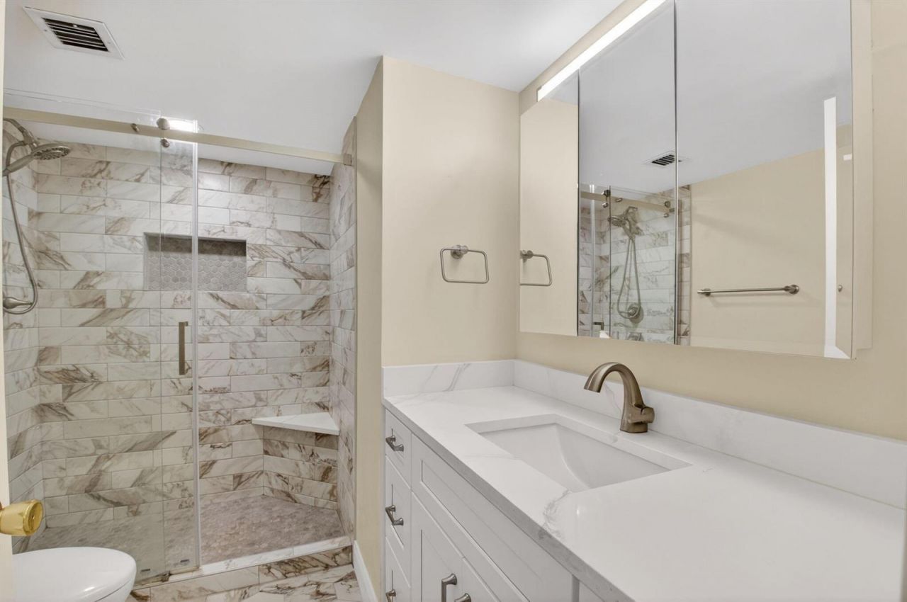 159 NW 70th Street , Unit 403, Boca Raton, FL 33487 Photo
