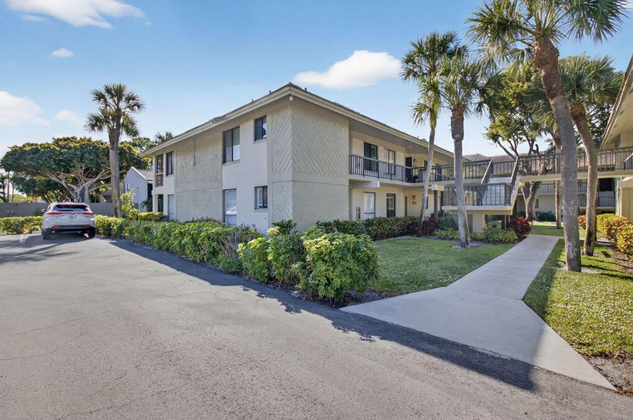 159 NW 70th Street , Unit 403, Boca Raton, FL 33487 Photo