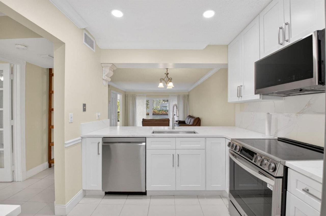 159 NW 70th Street , Unit 403, Boca Raton, FL 33487 Photo
