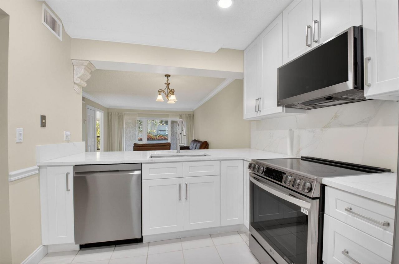 159 NW 70th Street , Unit 403, Boca Raton, FL 33487 Photo