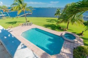 901 SE Riverside Drive , Stuart, FL 34994 Photo