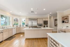901 SE Riverside Drive , Stuart, FL 34994 Photo