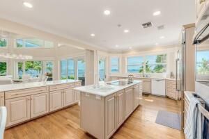 901 SE Riverside Drive , Stuart, FL 34994 Photo