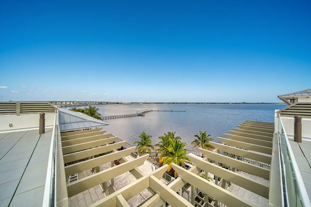 41 SW Seminole Street , Unit 209, Stuart, FL 34994 Photo