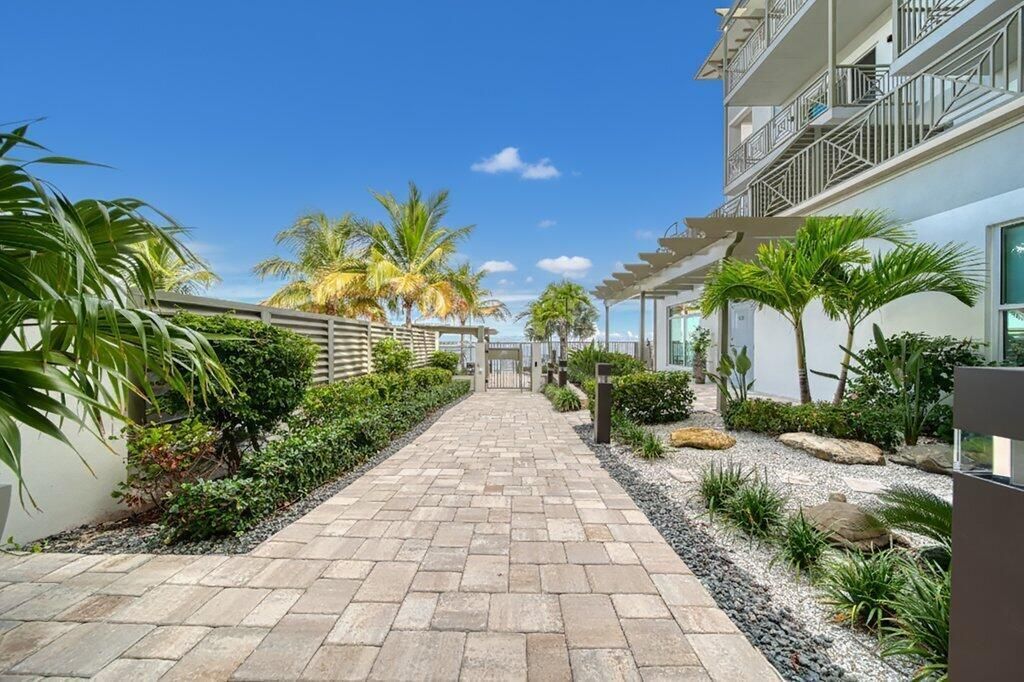 41 SW Seminole Street , Unit 304, Stuart, FL 34994 Photo
