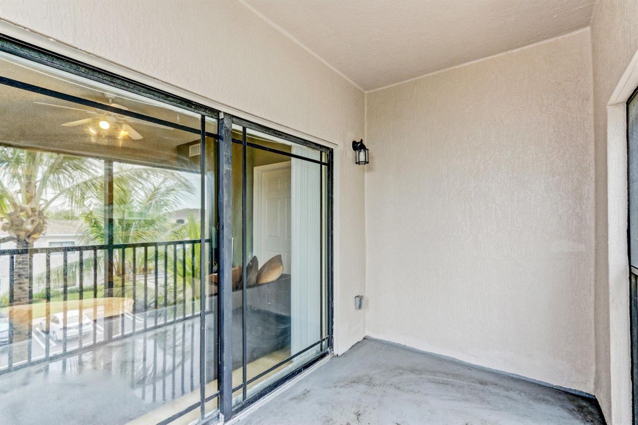 2806 Veronia Drive , Unit 301, Palm Beach Gardens, FL 33410 Photo