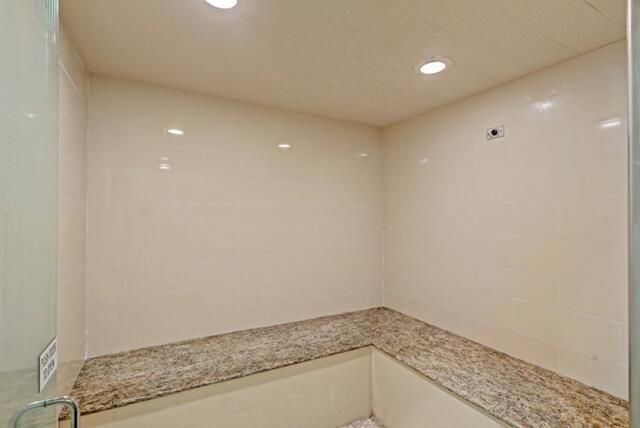 2806 Veronia Drive , Unit 301, Palm Beach Gardens, FL 33410 Photo