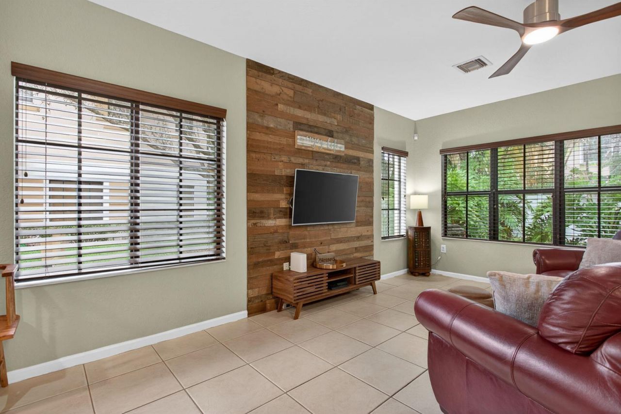 4751 Grand Cypress Circle N, Coconut Creek, FL 33073 Photo