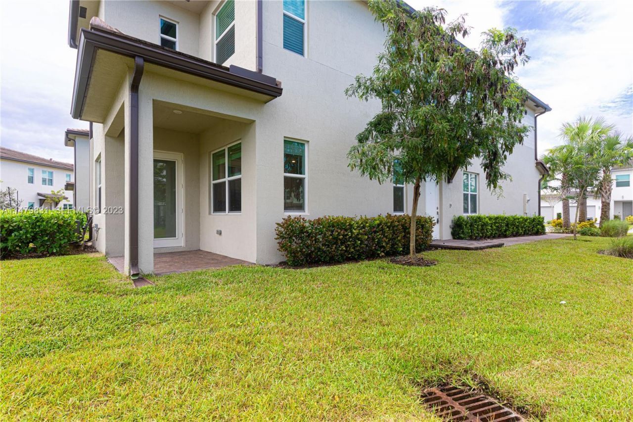 4830 Navali Drive , Lake Worth, FL 33467 Photo