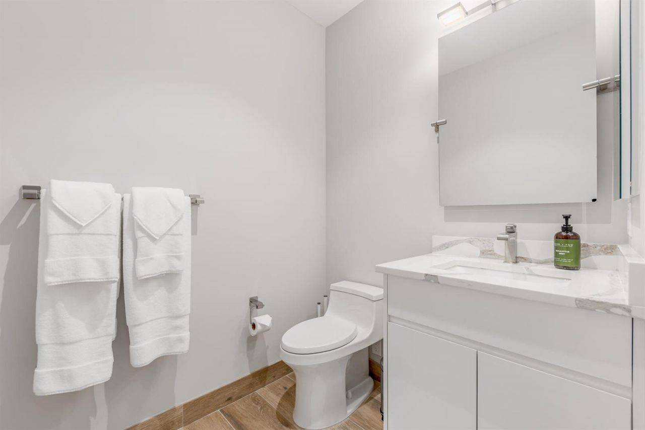 41 SW Seminole Street , Unit 306, Stuart, FL 34994 Photo
