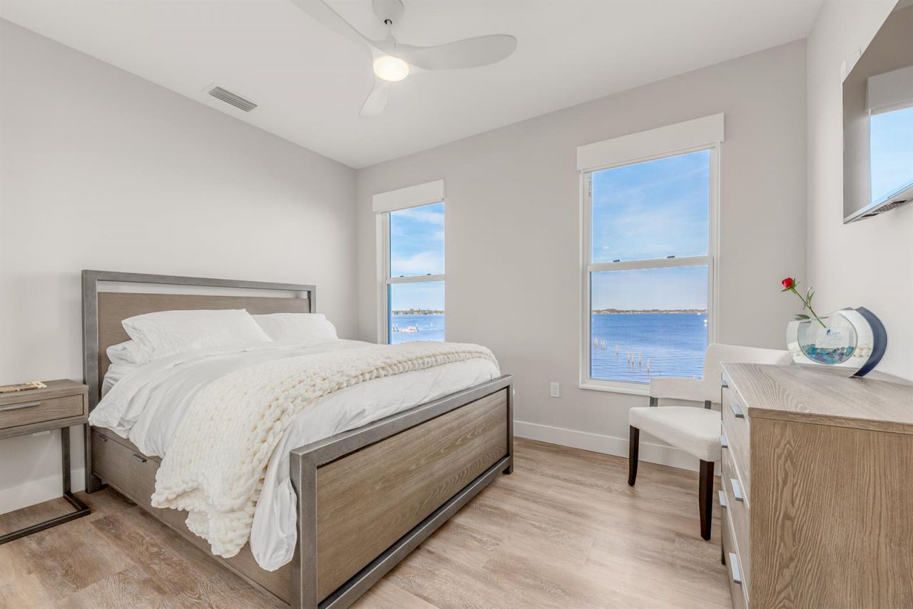 41 SW Seminole Street , Unit 306, Stuart, FL 34994 Photo