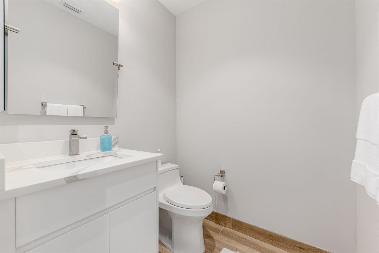 41 SW Seminole Street , Unit 306, Stuart, FL 34994 Photo