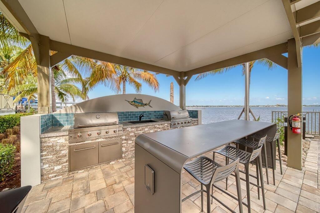 41 SW Seminole Street , Unit 306, Stuart, FL 34994 Photo