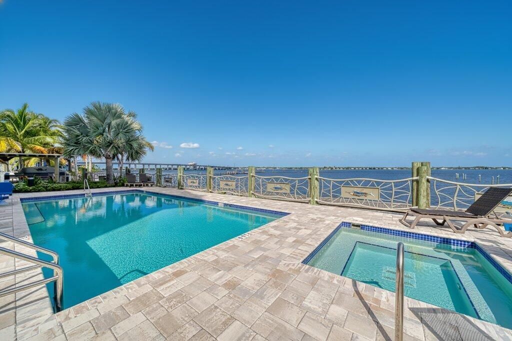 41 SW Seminole Street , Unit 306, Stuart, FL 34994 Photo