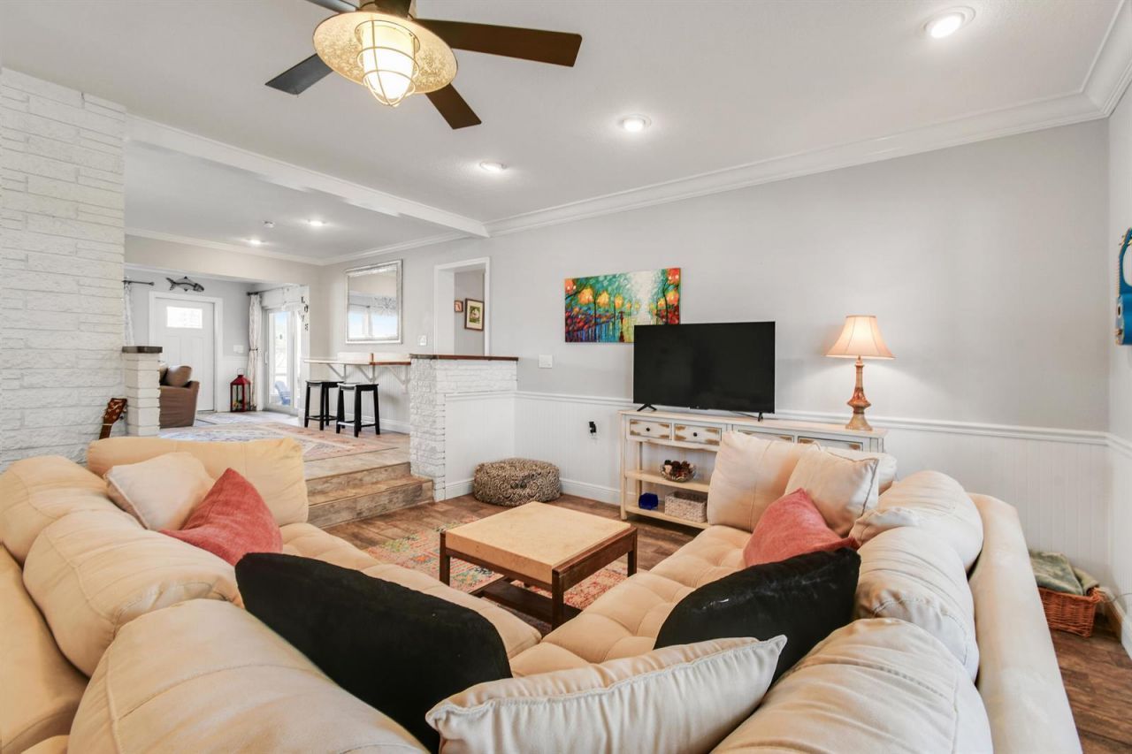 8963 SE Ceres Street , Hobe Sound, FL 33455 Photo