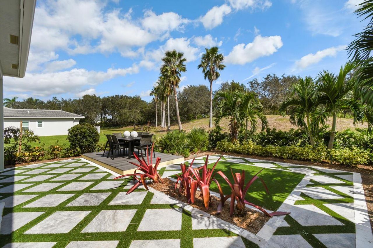132 SE Via Tirso , Port Saint Lucie, FL 34952 Photo
