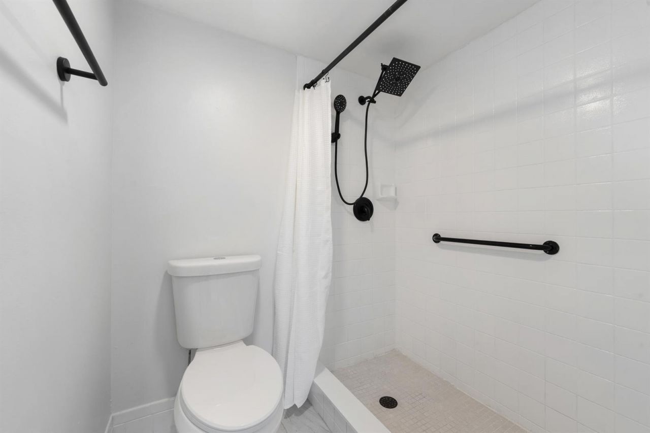 1811 SW Palm City Road , Unit A301, Stuart, FL 34994 Photo