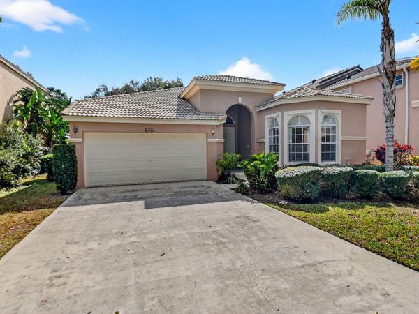 2431 Westmont Drive , Royal Palm Beach, FL 33411