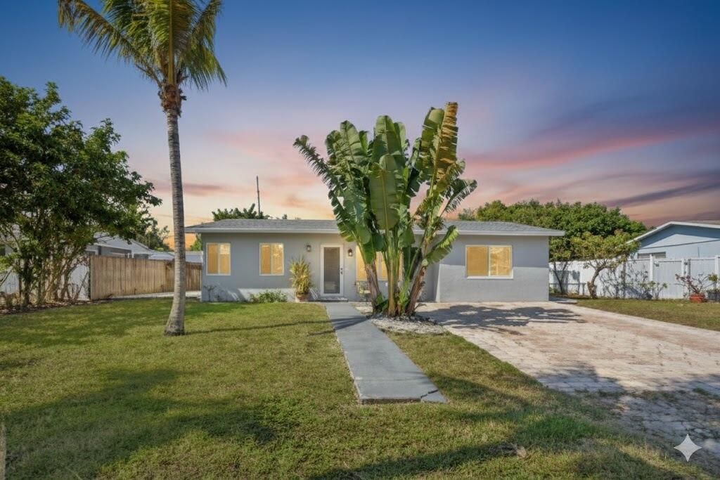 2811 NE 9th Terrace , Pompano Beach, FL 33064 Photo