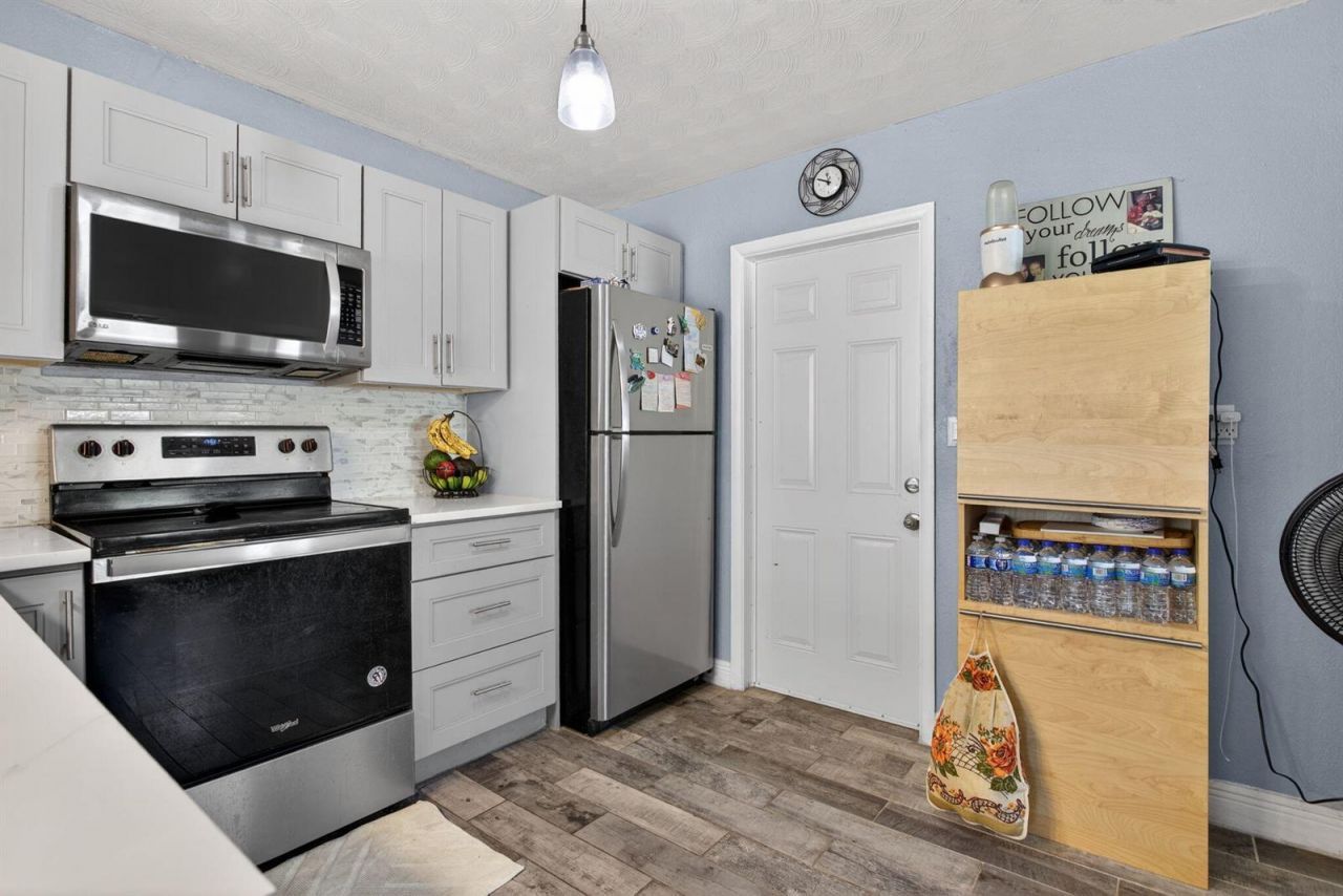 2811 NE 9th Terrace , Pompano Beach, FL 33064 Photo