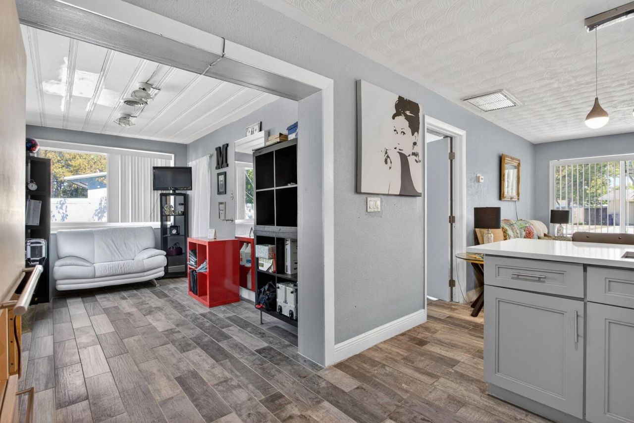 2811 NE 9th Terrace , Pompano Beach, FL 33064 Photo
