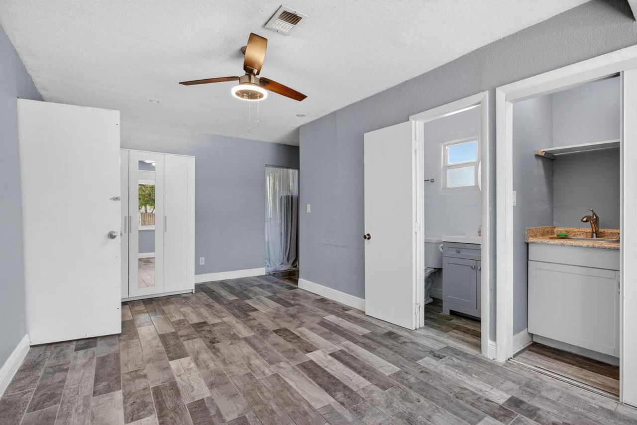 2811 NE 9th Terrace , Pompano Beach, FL 33064 Photo
