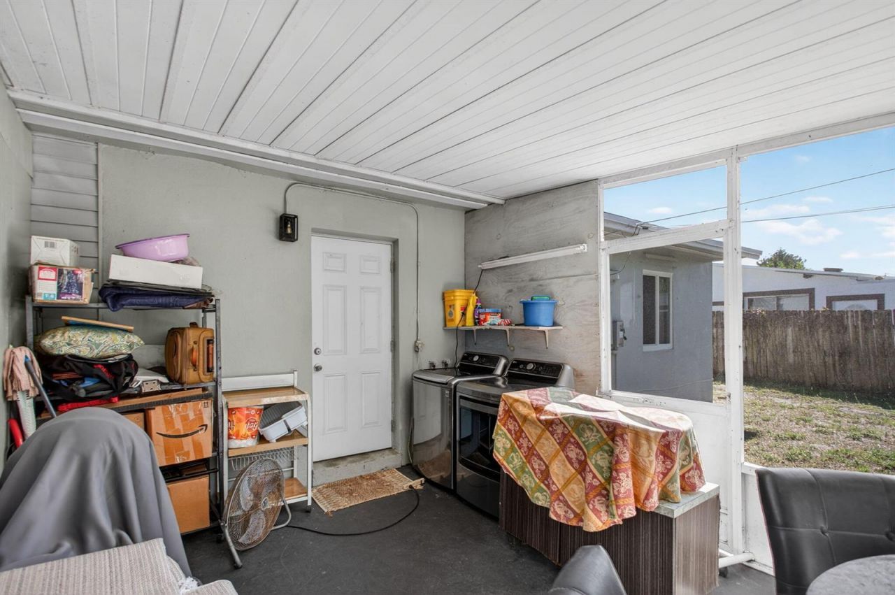 2811 NE 9th Terrace , Pompano Beach, FL 33064 Photo