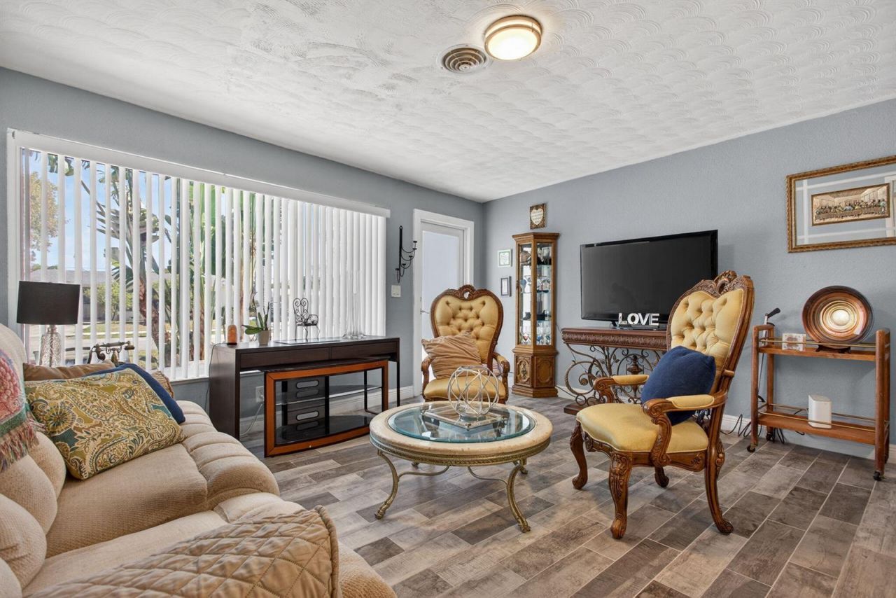 2811 NE 9th Terrace , Pompano Beach, FL 33064 Photo