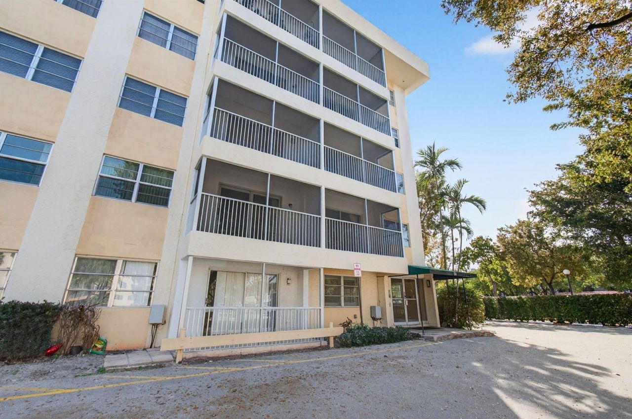 50 SW 3rd Avenue , Unit 311, Boca Raton, FL 33432 Photo