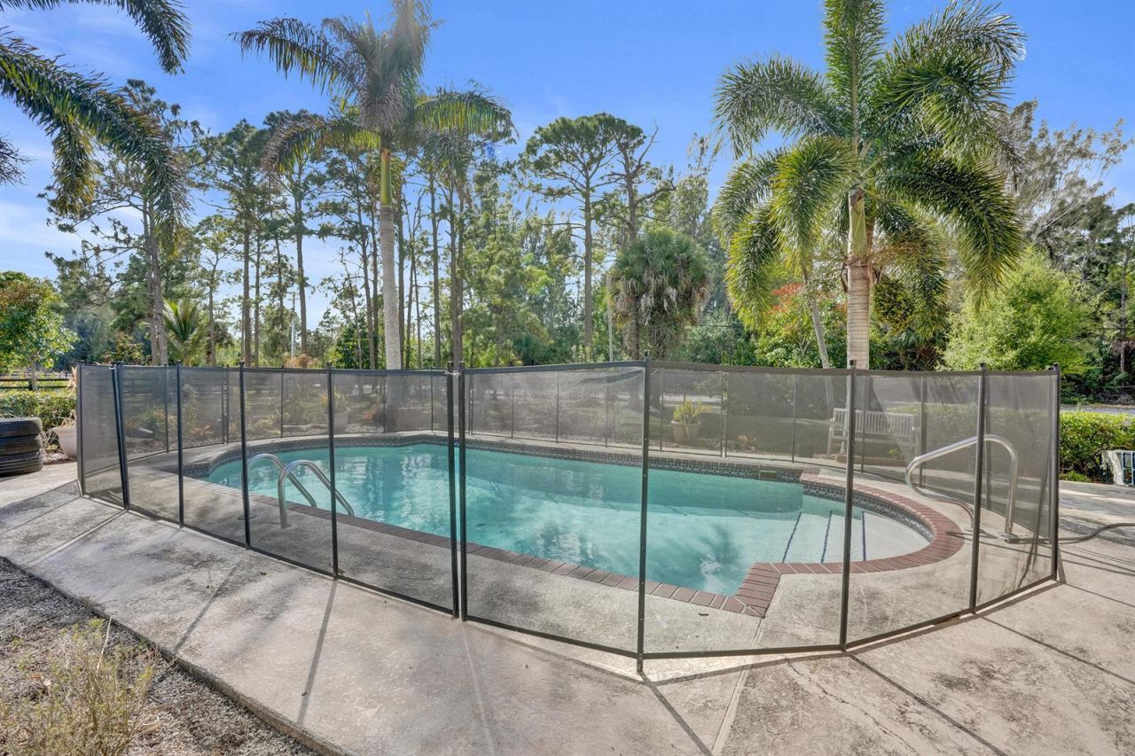 16974 W Glasgow Drive , Loxahatchee, FL 33470 Photo