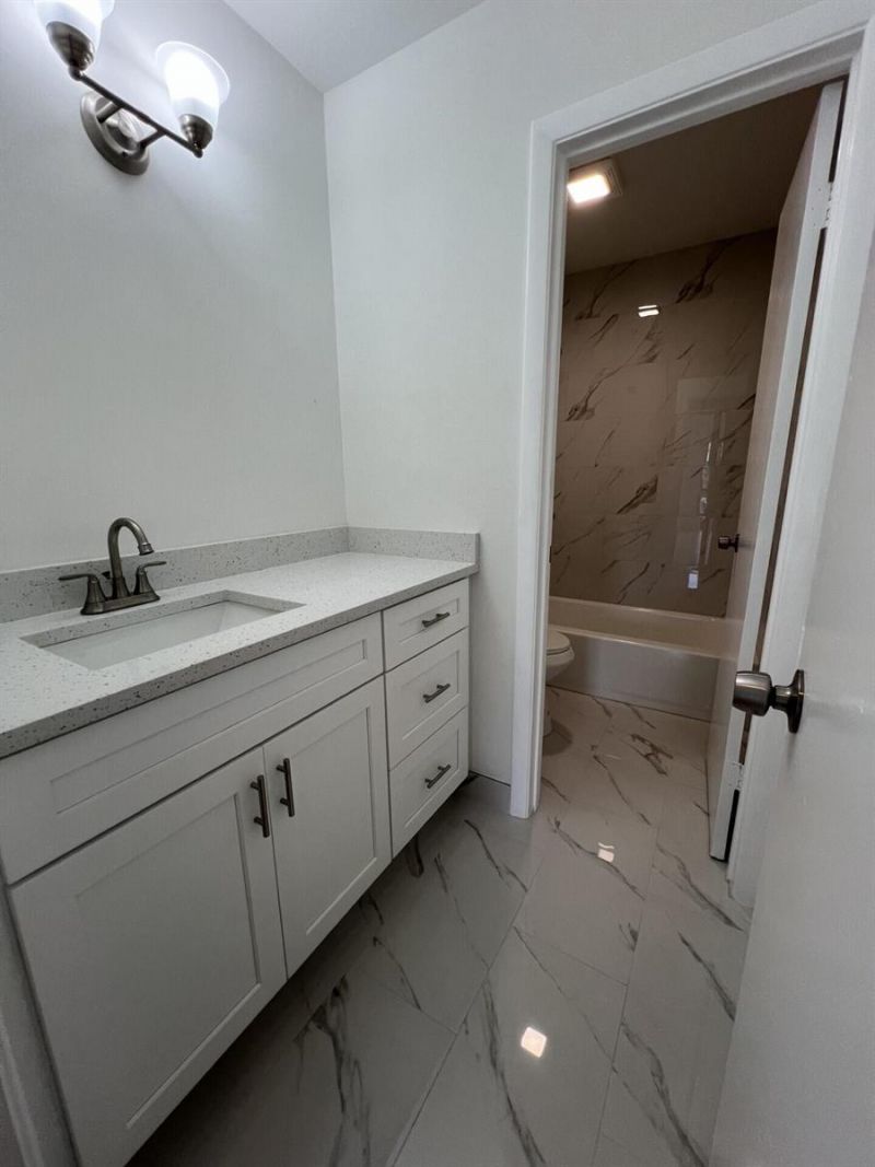 4129 NW 88th Avenue , Unit 202, Coral Springs, FL 33065 Photo