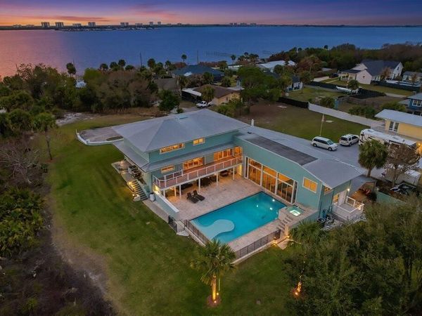 3712 E Mockingbird Hill , Jensen Beach, FL 34957