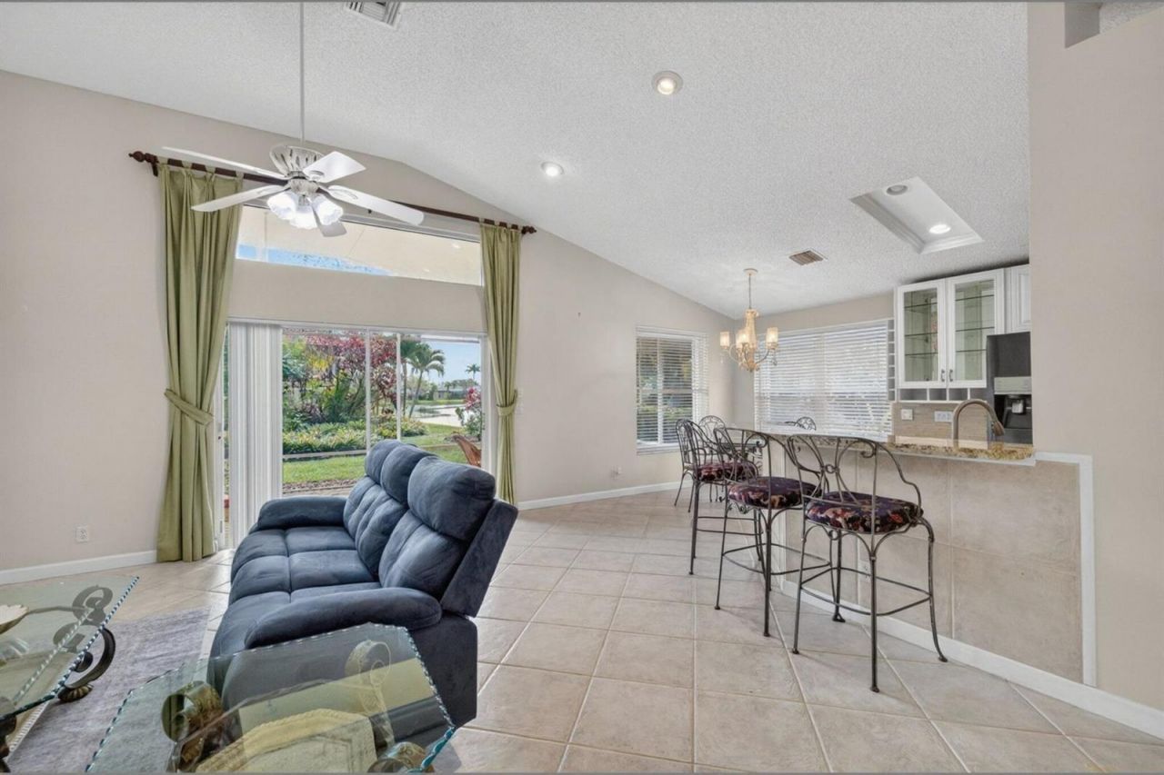 7423 Brunswick Circle , Boynton Beach, FL 33472 Photo