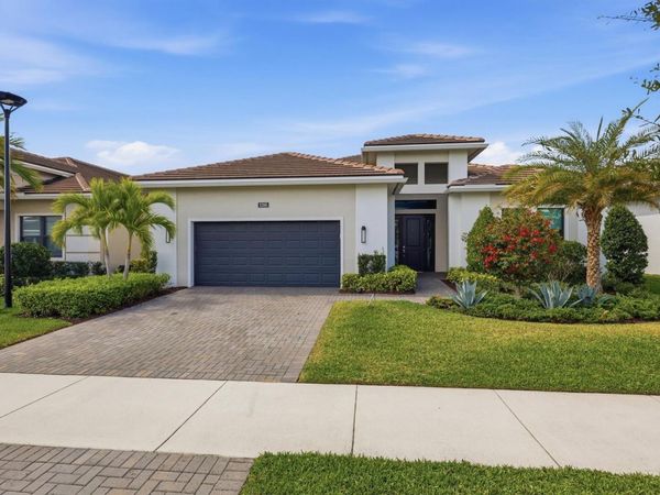 5395 Saint Vincent Lane , Loxahatchee, FL 33470