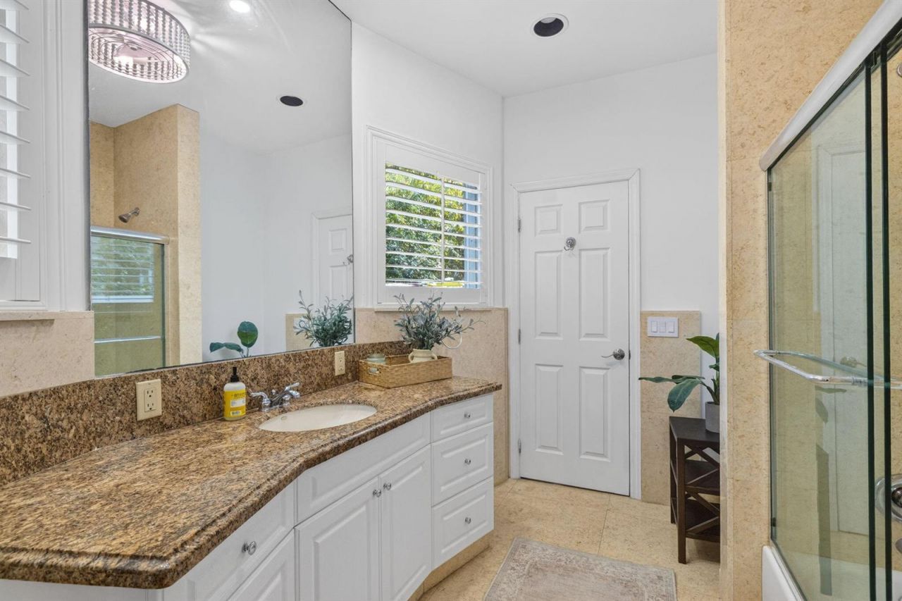 1020 SE 11th Street , Fort Lauderdale, FL 33316 Photo