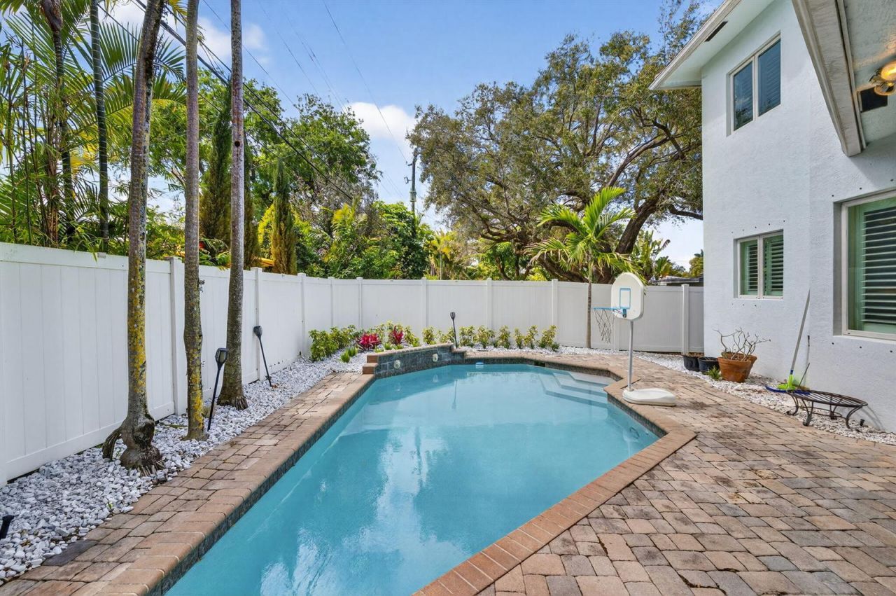 1020 SE 11th Street , Fort Lauderdale, FL 33316 Photo